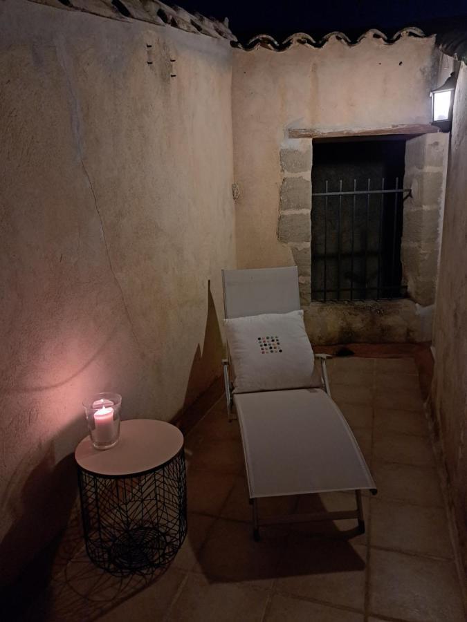 Bed and Breakfast La Maison De Gisele Saint-Victor-des-Oules Exterior foto