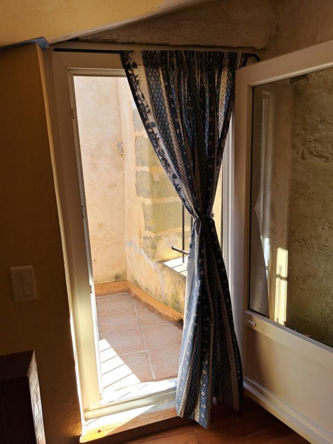 Bed and Breakfast La Maison De Gisele Saint-Victor-des-Oules Exterior foto